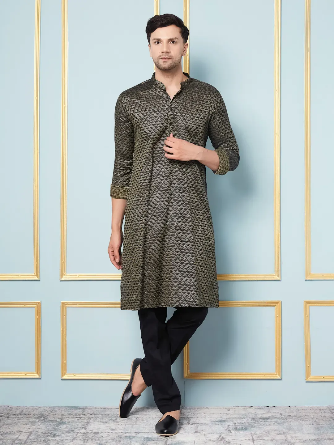 Men Black & Gold Woven Design Thread Work Kurta With pyjama SDSKT121502S